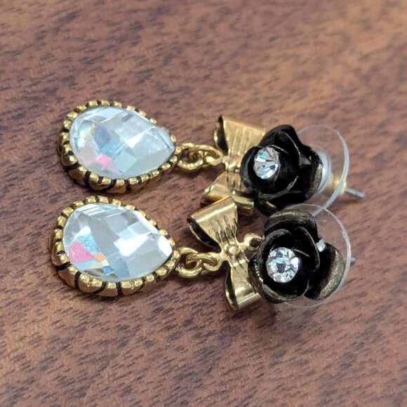Betsey Johnson Flower Drop Earrings - Picture 4 of 6